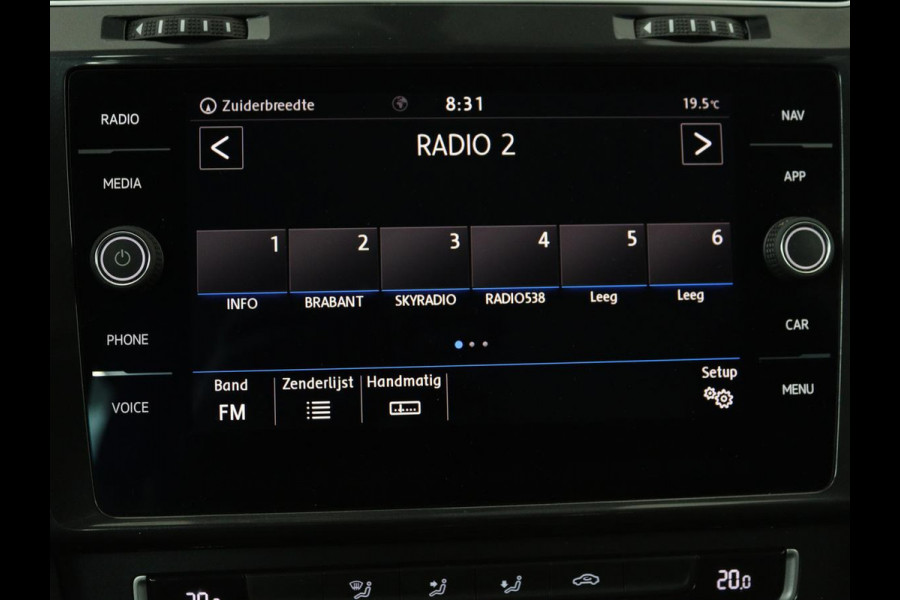 Volkswagen GOLF Variant 1.6 TDI Comfortline | Apple Carplay | Navigatie | Cruise Control Adaptief | Parkeersensor voor en achter | LED | LMV