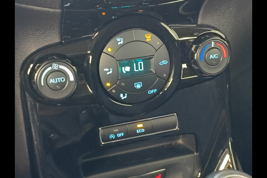 Ford Fiesta 1.0 EcoBoost Titanium Rijklaar  + 12 maanden Bovag-garantie Henk Jongen Auto's in Helmond,  al 50 jaar service zoals 't hoort!