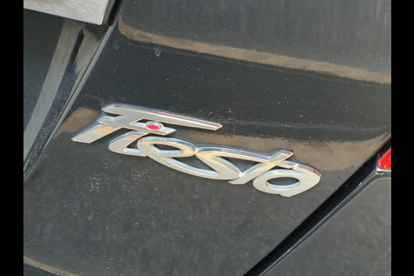 Ford Fiesta 1.0 EcoBoost Titanium Rijklaar  + 12 maanden Bovag-garantie Henk Jongen Auto's in Helmond,  al 50 jaar service zoals 't hoort!