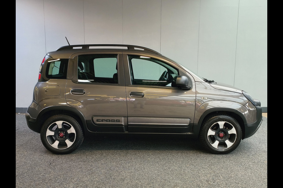 Fiat Panda 1.0 Hybrid City Cross Rijklaar + 12 maanden Bovag-garantie Henk Jongen Auto's in Helmond,  al 50 jaar service zoals 't hoort!