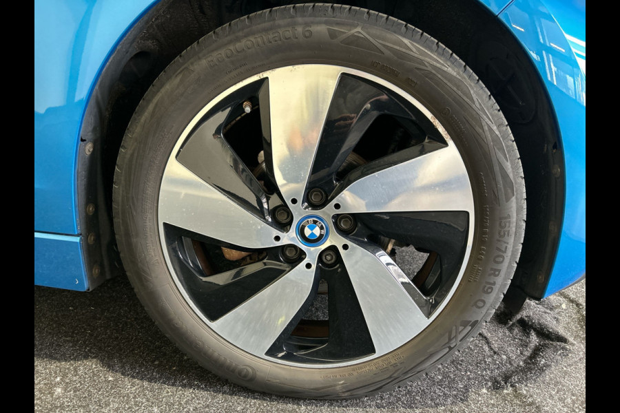 BMW i3 Basis iPerformance 94Ah 33 kWh | Warmtepomp! | Navigatie | Verwarmde voorstoelen SoH (batterijcheck) 89 % score!