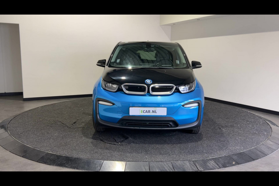 BMW i3 Basis iPerformance 94Ah 33 kWh | Warmtepomp! | Navigatie | Verwarmde voorstoelen SoH (batterijcheck) 89 % score!