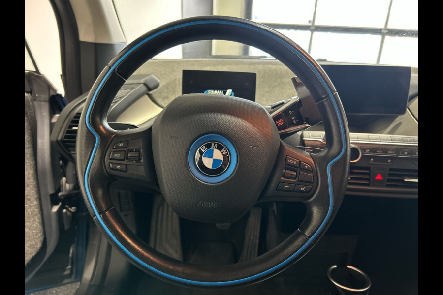 BMW i3 Basis iPerformance 94Ah 33 kWh | Warmtepomp! | Navigatie | Verwarmde voorstoelen SoH (batterijcheck) 89 % score!