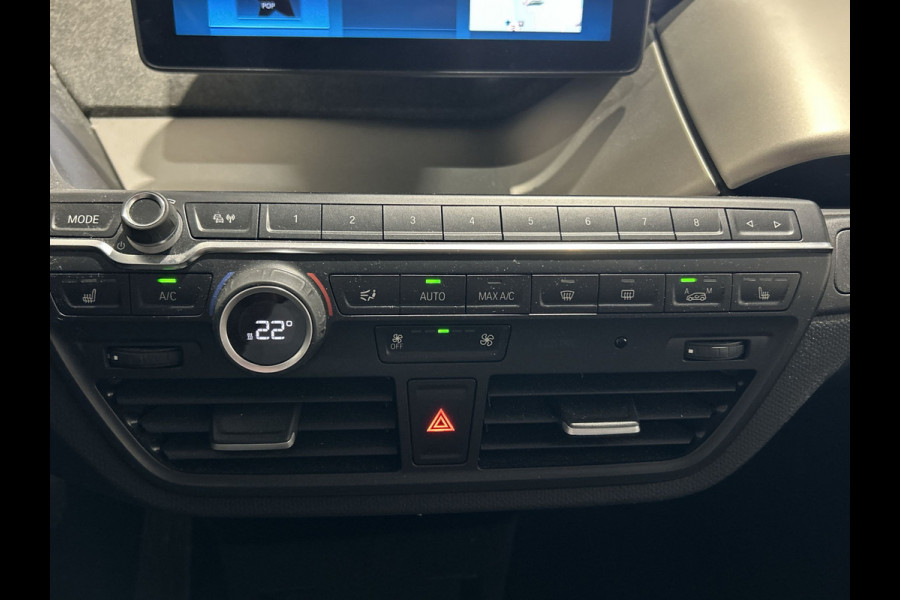 BMW i3 Basis iPerformance 94Ah 33 kWh | Warmtepomp! | Navigatie | Verwarmde voorstoelen SoH (batterijcheck) 89 % score!
