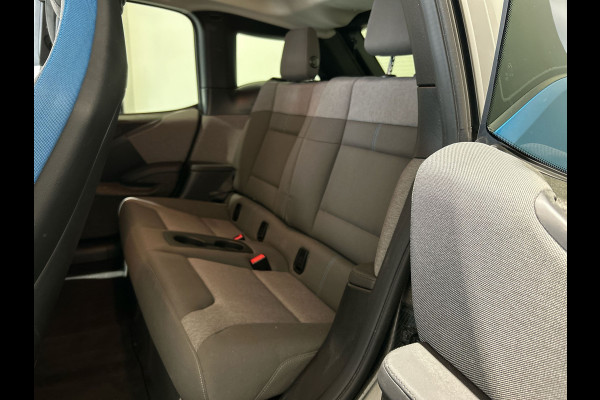 BMW i3 Basis iPerformance 94Ah 33 kWh | Warmtepomp! | Navigatie | Verwarmde voorstoelen SoH (batterijcheck) 89 % score!