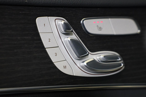 Mercedes-Benz GLC 300e 4MATIC AMG 63 Look / Memory / Digital Cockpit / Open Panoramadak / Camera / Acc / Led / 20 Inch