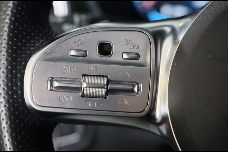 Mercedes-Benz GLC 300e 4MATIC AMG 63 Look / Memory / Digital Cockpit / Open Panoramadak / Camera / Acc / Led / 20 Inch