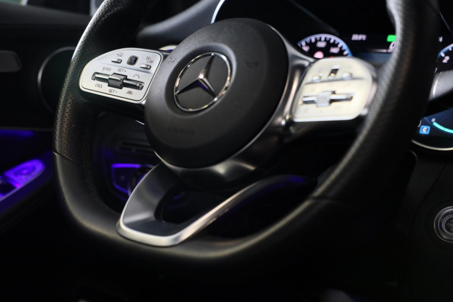 Mercedes-Benz GLC 300e 4MATIC AMG 63 Look / Memory / Digital Cockpit / Open Panoramadak / Camera / Acc / Led / 20 Inch