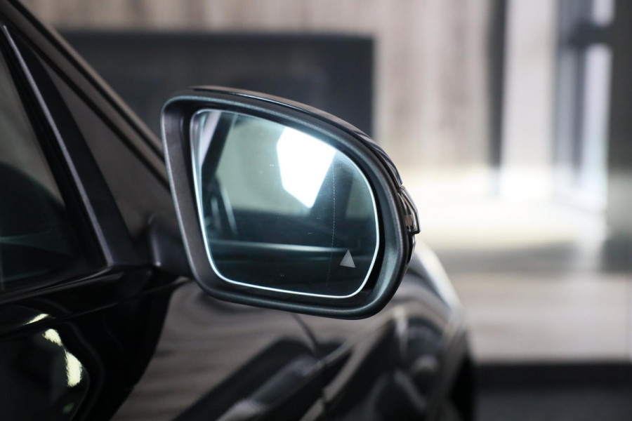Mercedes-Benz GLC 300e 4MATIC AMG 63 Look / Memory / Digital Cockpit / Open Panoramadak / Camera / Acc / Led / 20 Inch