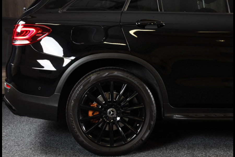 Mercedes-Benz GLC 300e 4MATIC AMG 63 Look / Memory / Digital Cockpit / Open Panoramadak / Camera / Acc / Led / 20 Inch