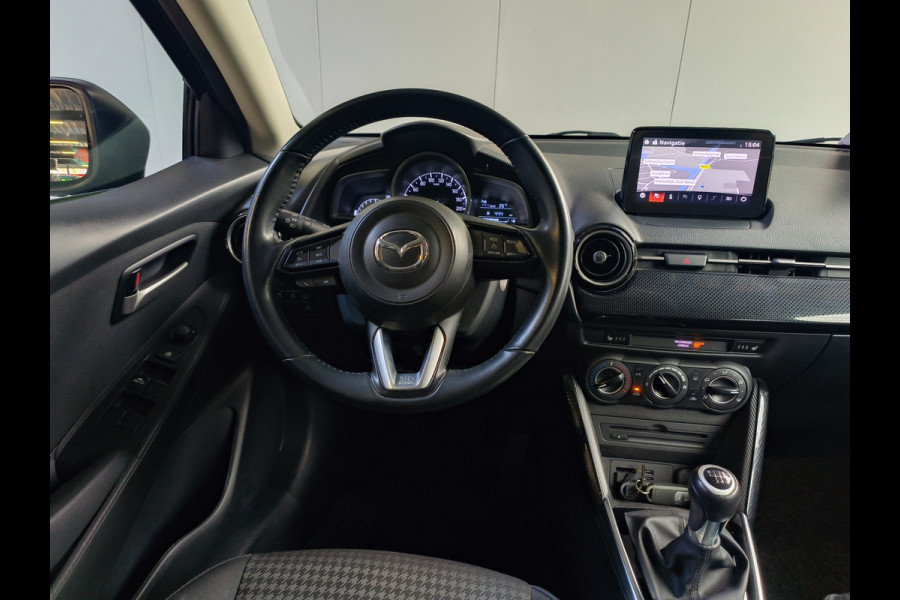 Mazda 2 1.5 Skyactiv-G SkyLease uit 2018 Rijklaar  + 12 maanden Bovag-garantie Henk Jongen Auto's in Helmond,  al 50 jaar service zoals 't hoort!