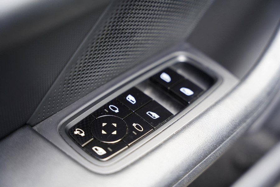 Porsche Taycan 4S 79 kWh Innodrive Dealerauto