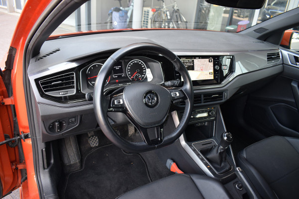 Volkswagen Polo 1.0 TSI Highline Business R | Apple CarPlay | Half Leer | Climate | ACC