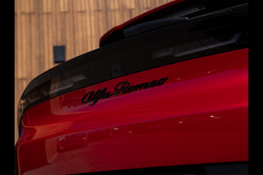 Alfa Romeo junior 1.2 Turbo Hybrid Ibrida Speciale | Adapt. Cruise | Techno Pack | Rosso Brera