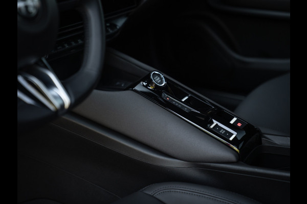 Alfa Romeo junior 1.2 Turbo Hybrid Ibrida Speciale | Adapt. Cruise | Techno Pack | Rosso Brera