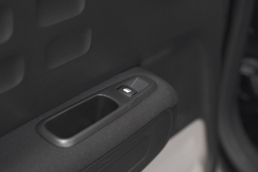 Citroën C3 PureTech 110 EAT6 Shine | Camera | Dodehoekdetecttie | Navigatie | Apple Carplay