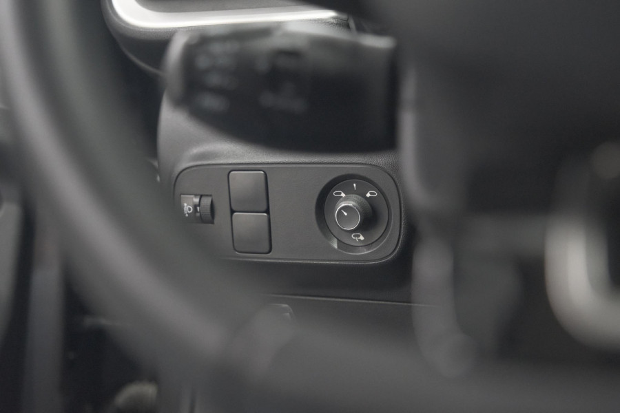 Citroën C3 PureTech 110 EAT6 Shine | Camera | Dodehoekdetecttie | Navigatie | Apple Carplay