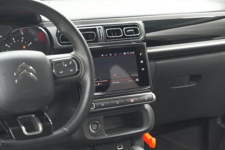 Citroën C3 PureTech 110 EAT6 Shine | Camera | Dodehoekdetecttie | Navigatie | Apple Carplay