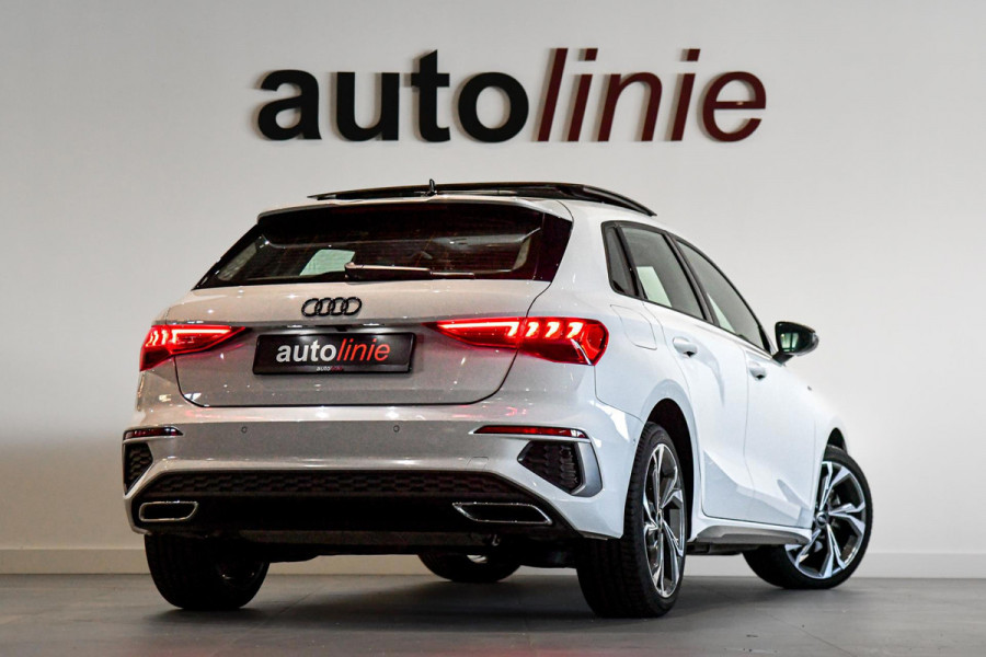 Audi A3 Sportback 40 TFSI e S-Line. Pano, Keyless, Camera, Matrix, Dodeh, CarPlay!