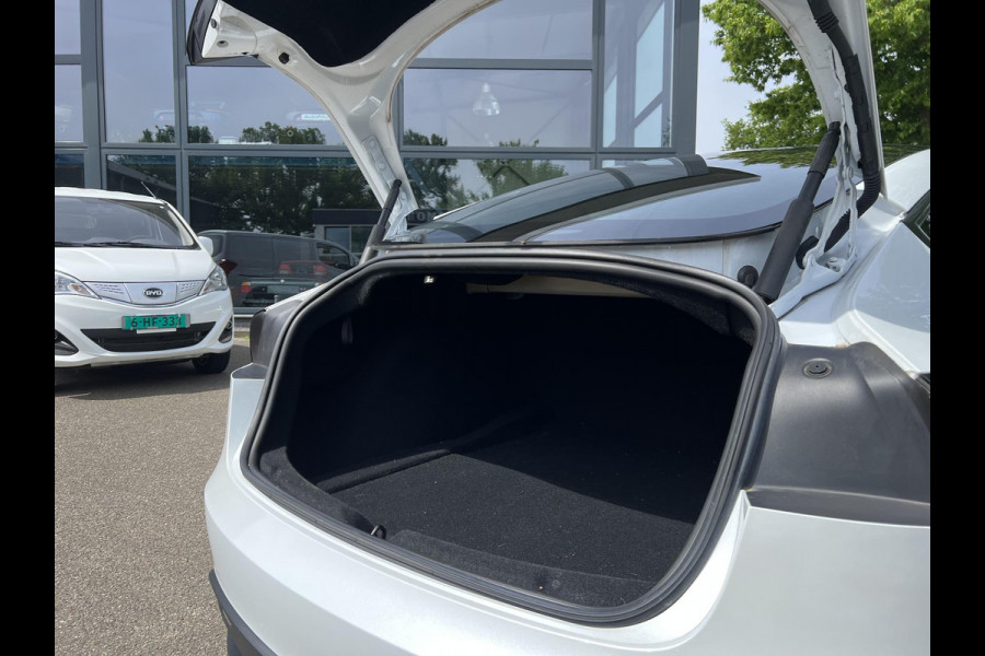 Tesla Model 3 RWD 60 kWh ORIG. NL. NAP KM. | NIEUWSTAAT | AUTOPILOT | TESLA GARANTIE T/M 3-2028