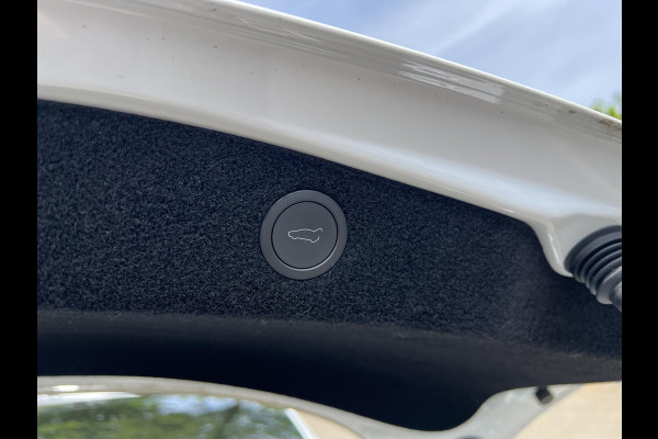Tesla Model 3 RWD 60 kWh ORIG. NL. NAP KM. | NIEUWSTAAT | AUTOPILOT | TESLA GARANTIE T/M 3-2028