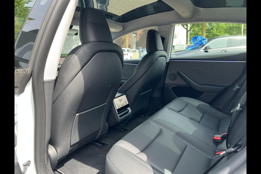 Tesla Model 3 RWD 60 kWh ORIG. NL. NAP KM. | NIEUWSTAAT | AUTOPILOT | TESLA GARANTIE T/M 3-2028