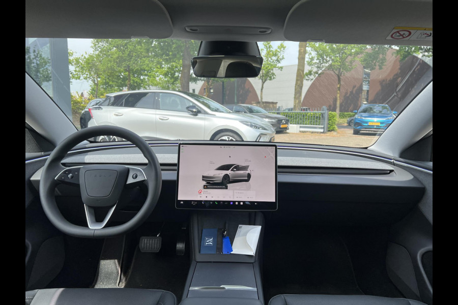 Tesla Model 3 RWD 60 kWh ORIG. NL. NAP KM. | NIEUWSTAAT | AUTOPILOT | TESLA GARANTIE T/M 3-2028