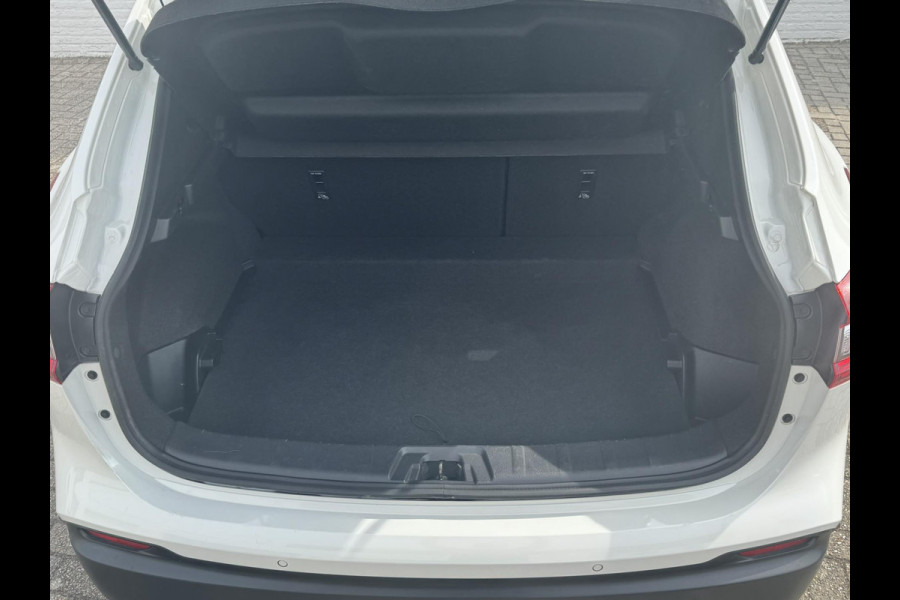 Nissan QASHQAI 1.3 DIG-T Tekna Cruise control Climate Automaat control Apple / Android carplay