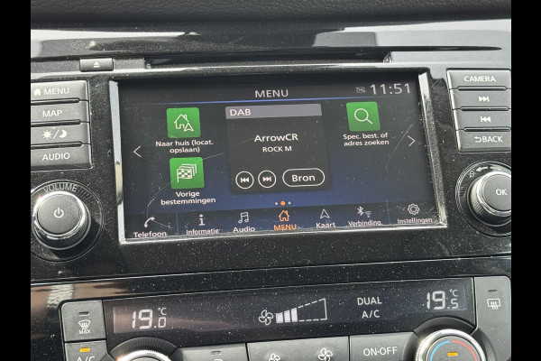 Nissan QASHQAI 1.3 DIG-T Tekna Cruise control Climate Automaat control Apple / Android carplay