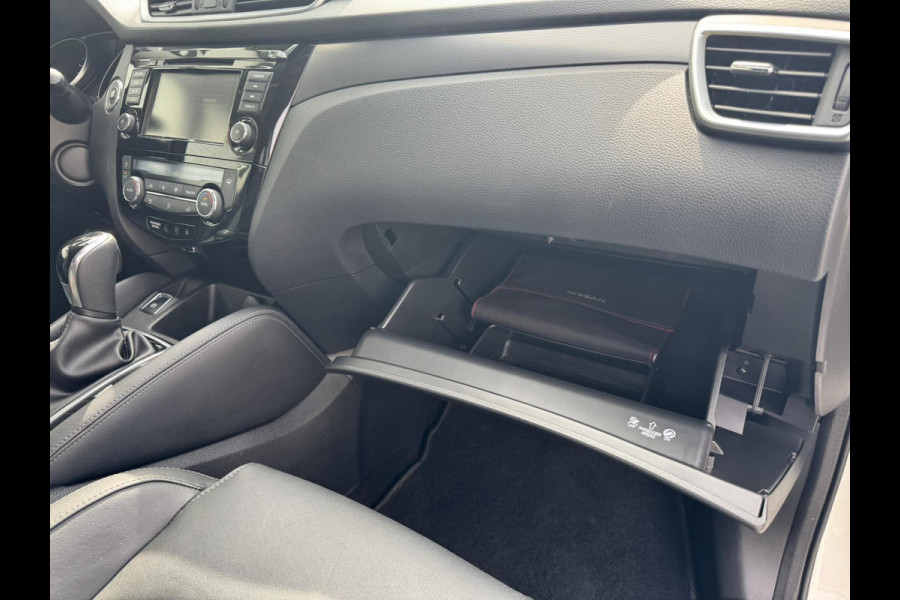 Nissan QASHQAI 1.3 DIG-T Tekna Cruise control Climate Automaat control Apple / Android carplay