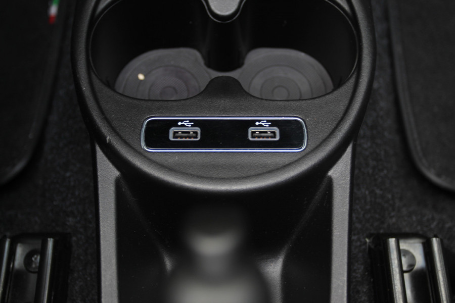 Fiat 500C 1.0 Hybrid Lounge | Climate Control | Cruise Control | Apple/Android CarPlay
