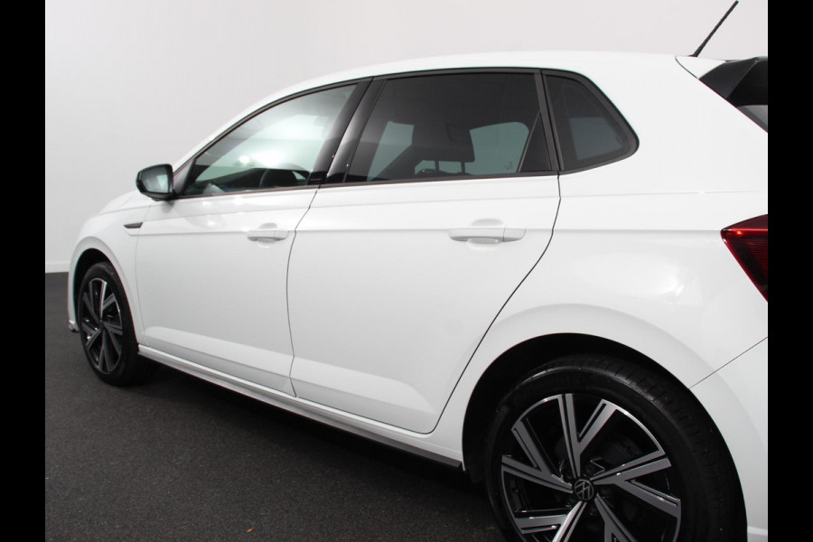 Volkswagen Polo 1.0 TSI R-Line DSG Navigatie App Connect Climate Control DAB LED Parkeer sensoren Cruise control adaptive Lichtmetalen velgen