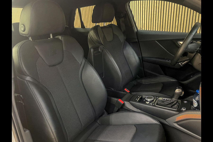 Audi Q2 35 TFSI S Line - Ambiance - Trekhaak - Keyles