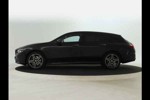 Mercedes-Benz CLA-Klasse Shooting Brake 250 e AMG Plug-In Hybride | 5 spaaks lichtmetalen velgen | Navigatie | Wide screen | Parking support met camera achter | Inclusief 24 maanden Mercedes-Benz Certified garantie voor Europa.