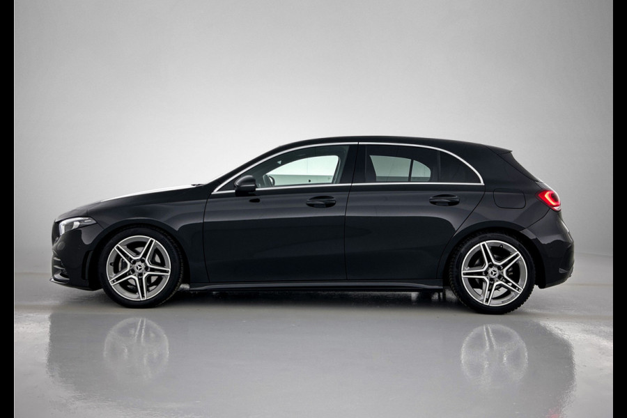 Mercedes-Benz A-Klasse 160 Business Solution AMG 5 spaaks lichtmetalen velgen | Navigatie | Parking support | Inclusief 24 maanden Mercedes-Benz Certified garantie voor Europa. / Auto Show Tilburg