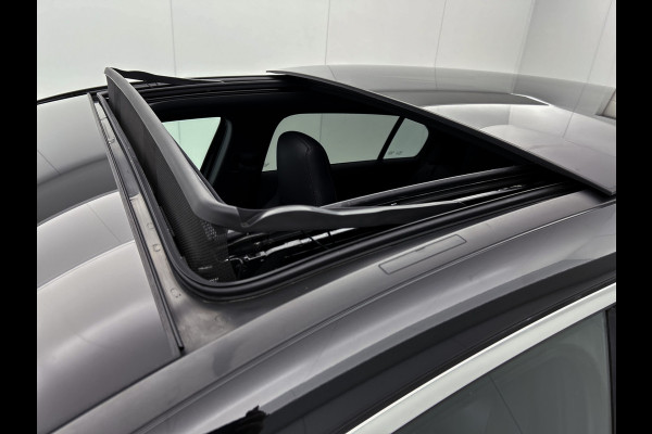 Mercedes-Benz A-Klasse 160 Business Solution AMG 5 spaaks lichtmetalen velgen | Navigatie | Parking support | Inclusief 24 maanden Mercedes-Benz Certified garantie voor Europa. / Auto Show Tilburg