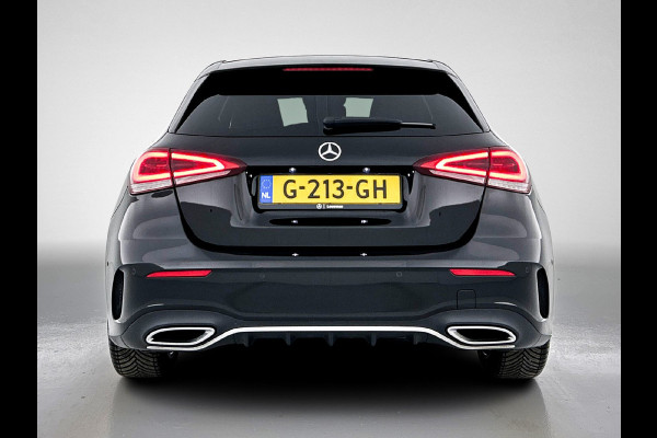 Mercedes-Benz A-Klasse 160 Business Solution AMG 5 spaaks lichtmetalen velgen | Navigatie | Parking support | Inclusief 24 maanden Mercedes-Benz Certified garantie voor Europa. / Auto Show Tilburg