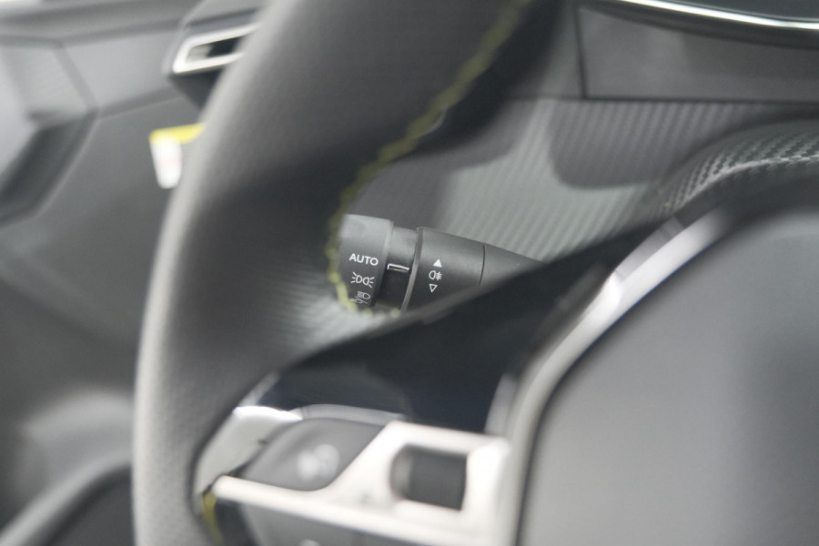 Peugeot 208 PureTech 100 GT | Camera | Apple Carplay | Parkeersensoren
