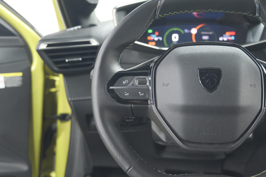 Peugeot 208 PureTech 100 GT | Camera | Apple Carplay | Parkeersensoren