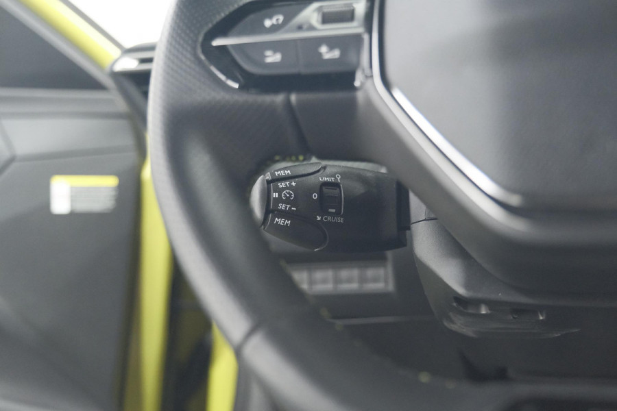 Peugeot 208 PureTech 100 GT | Camera | Apple Carplay | Parkeersensoren