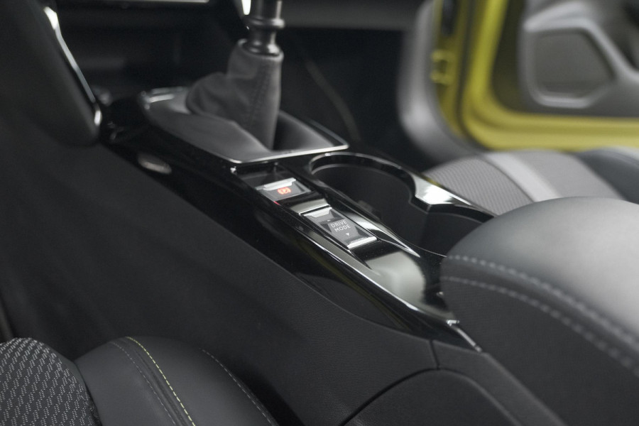Peugeot 208 PureTech 100 GT | Camera | Apple Carplay | Parkeersensoren