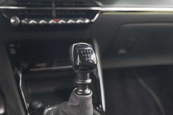 Peugeot 208 PureTech 100 GT | Camera | Apple Carplay | Parkeersensoren