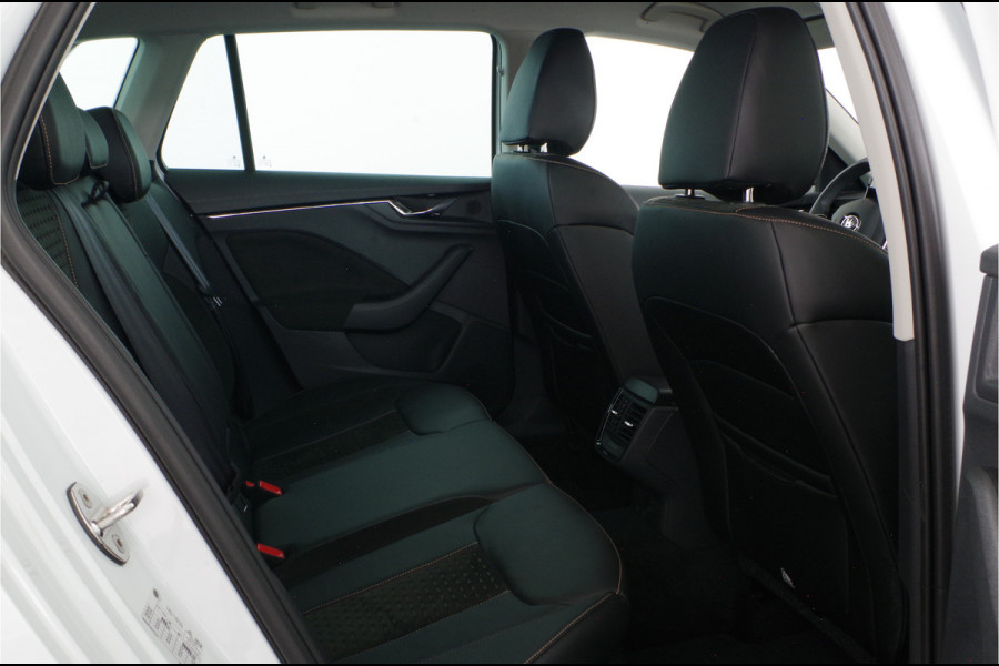 Škoda Kamiq 1.0 TSI Business Edition > Automaat/Zwart dak/Trekhaak/17inch/Winterpakket/Design-pakket Suite... | 7881 |