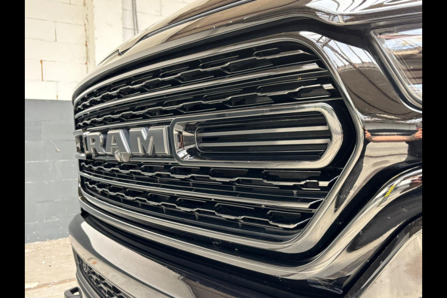 Dodge Ram 1500 Limited Night 5.7 V8 401PK 360cam 4X4 PANO Luchtvering