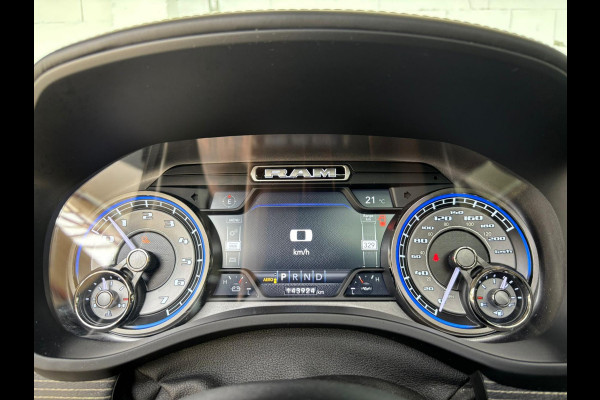 Dodge Ram 1500 Limited Night 5.7 V8 401PK 360cam 4X4 PANO Luchtvering
