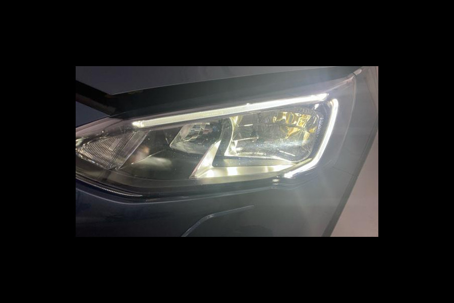 Ford Focus 1.0 EcoBoost Active Business 125pk | Winterpack | Comfort Pack | SYNC 3 Navigatie | Achteruitrijcamera