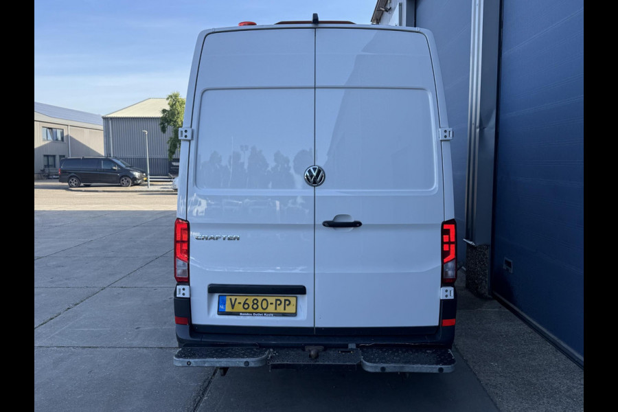 Volkswagen Crafter 35 2.0 TDI L3H3 Comfortline AIRCO / CRUISE CONTROLE / NAVI / TREKHAAK