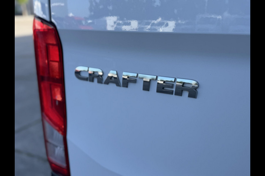 Volkswagen Crafter 35 2.0 TDI L3H3 Comfortline AIRCO / CRUISE CONTROLE / NAVI / TREKHAAK