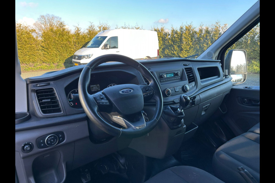 Ford Transit 2.0 TDCI 108 PK EURO 6 / L2H2 / TREND / 1e EIG. / IMPERIAAL / 2.45 TONS TREKHAAK / AIRCO / CRUISE / 3-ZITS