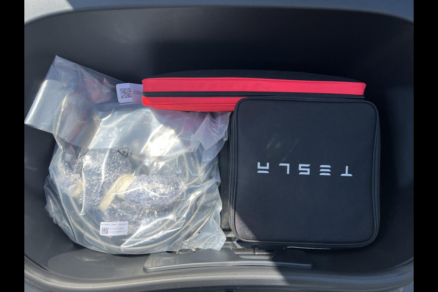 Tesla Model 3 RWD 60 kWh ORIG. NL. NAP KM. | NIEUWSTAAT | AUTOPILOT | TESLA GARANTIE T/M 3-2028